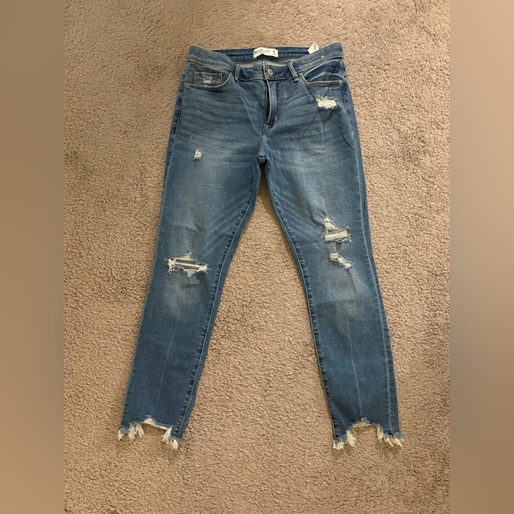 Abercrombie & Fitch Mid Rise Super Skinny